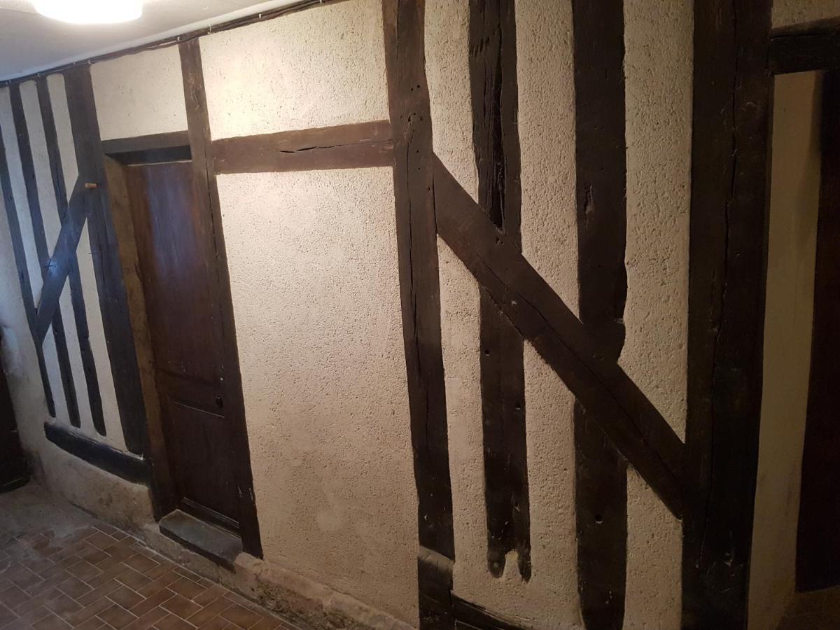 Appartement 2 Chambres Cosy Centre Ville Historique Orleans Bagian luar foto