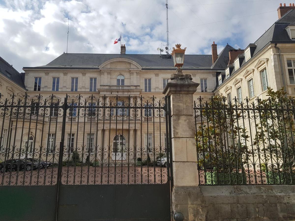 Appartement 2 Chambres Cosy Centre Ville Historique Orleans Bagian luar foto